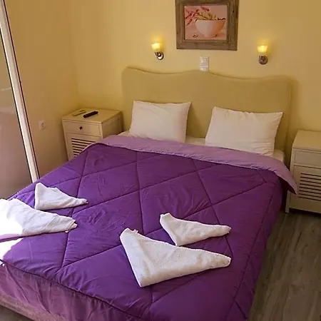 Captain Manolis Hotel 2*