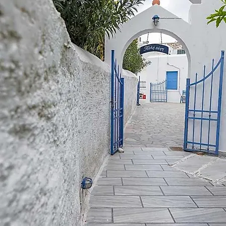 Captain Manolis Hotel