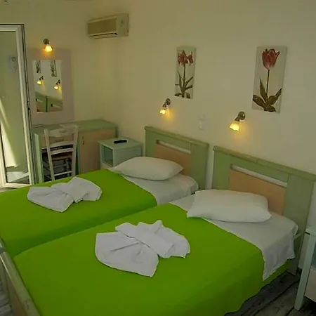 Hotel Captain Manolis Páros
